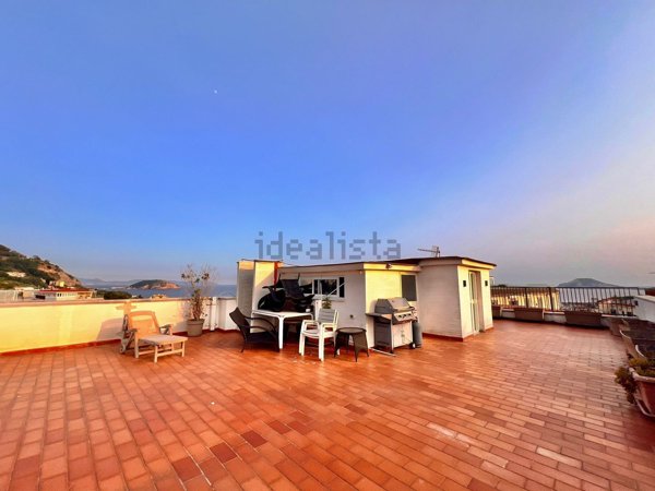 appartamento in vendita a Pozzuoli