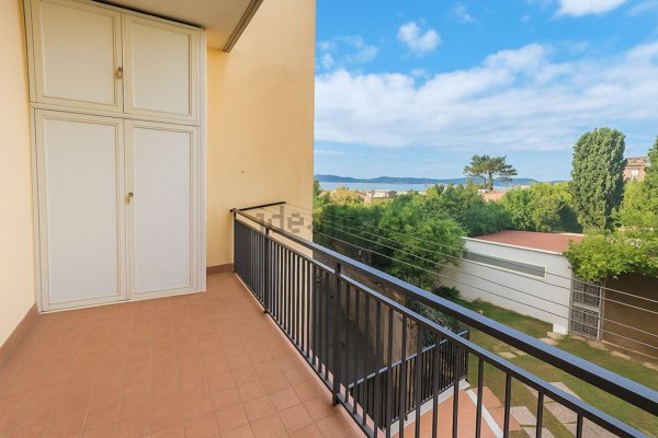 appartamento in vendita a Pozzuoli in zona Solfatara