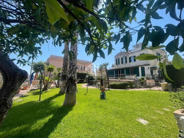 appartamento in vendita a Pozzuoli in zona Arco Felice