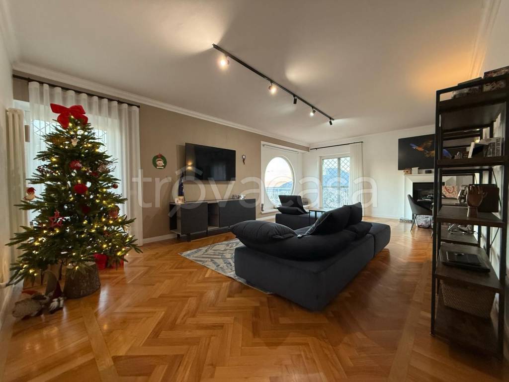 appartamento in vendita a Pozzuoli in zona Solfatara