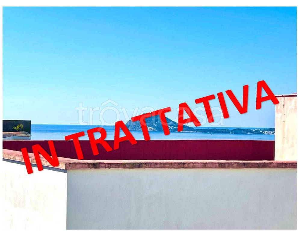 appartamento in vendita a Pozzuoli