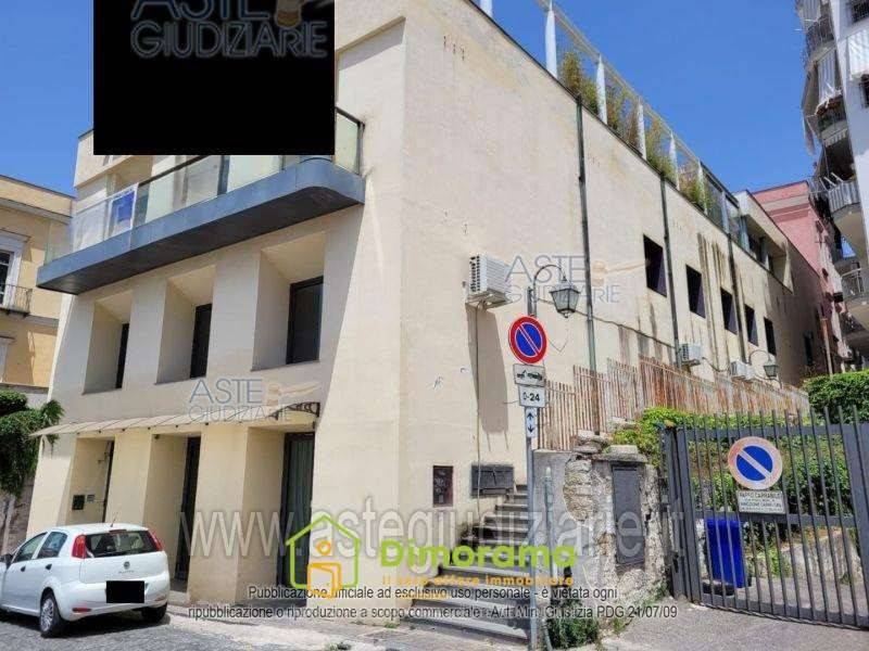 ufficio in vendita a Pozzuoli