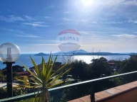 casa indipendente in vendita a Pozzuoli