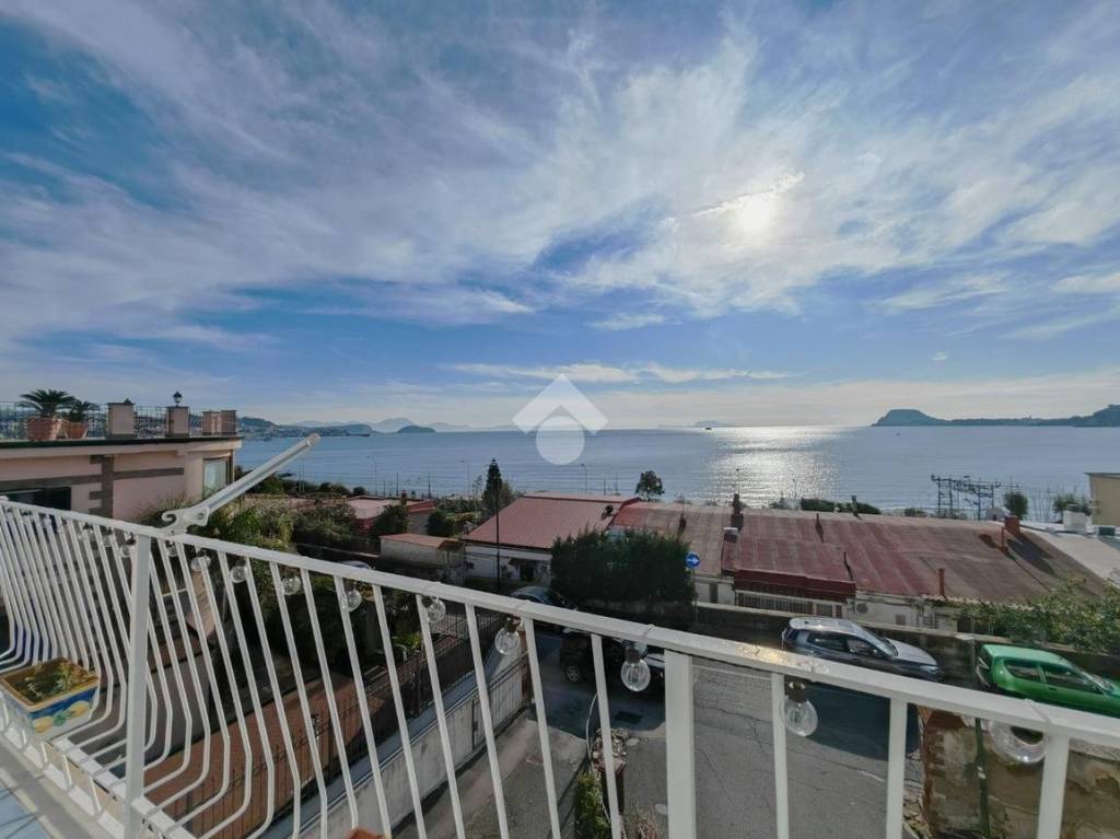 appartamento in vendita a Pozzuoli in zona Arco Felice