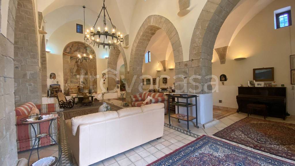 casa indipendente in vendita a Pozzuoli in zona Monterusciello