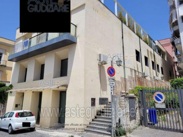 ufficio in vendita a Pozzuoli