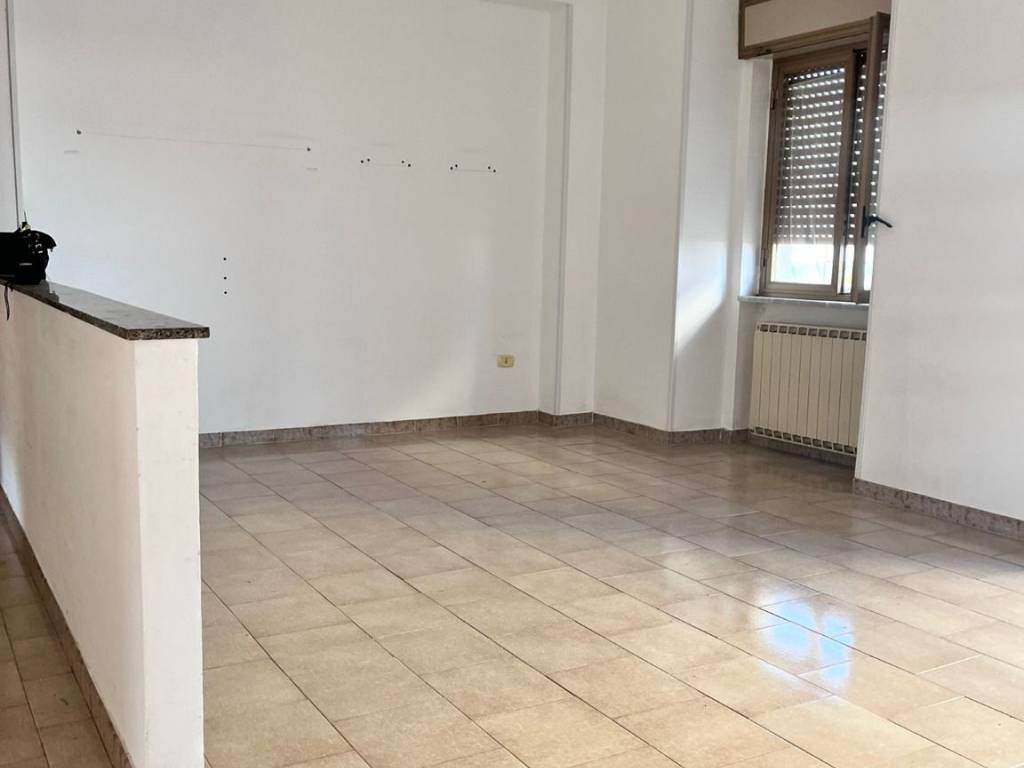 appartamento in vendita a Pozzuoli in zona Monterusciello