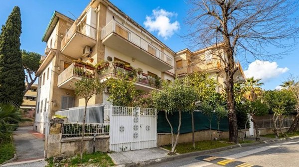 appartamento in vendita a Pozzuoli in zona Arco Felice