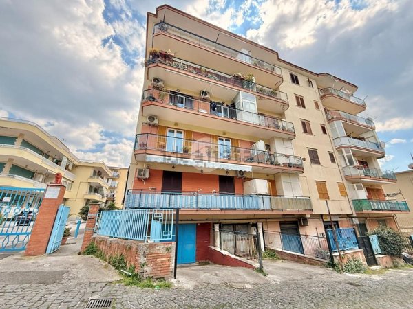 appartamento in vendita a Pozzuoli