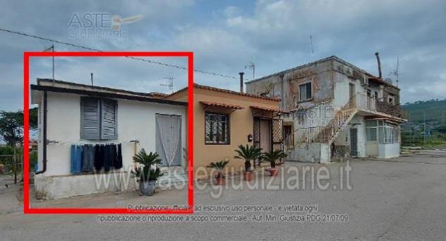 negozio in vendita a Pozzuoli in zona Monterusciello