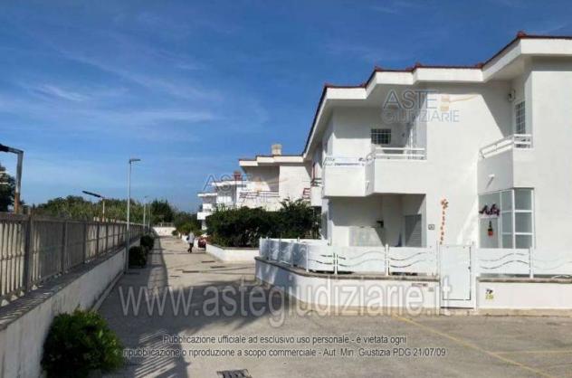 casa indipendente in vendita a Pozzuoli in zona Licola Lido