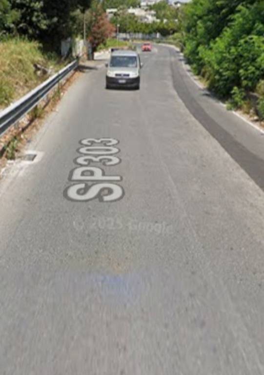 locale commerciale in vendita a Pozzuoli in zona Licola Lido