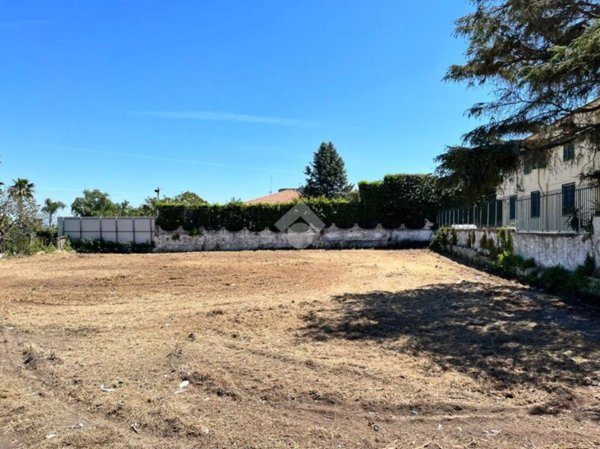 terreno agricolo in vendita a Pozzuoli in zona Monterusciello