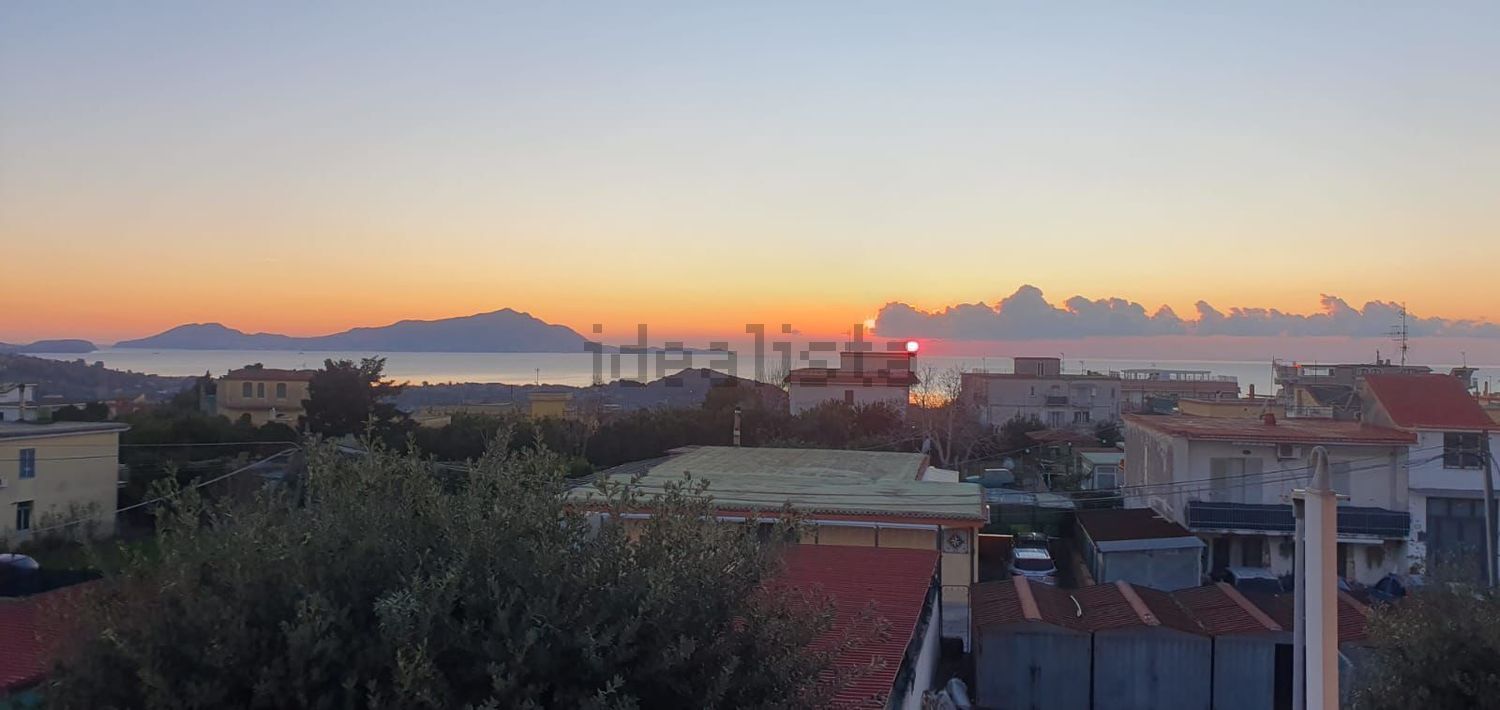 appartamento in vendita a Pozzuoli in zona Monterusciello