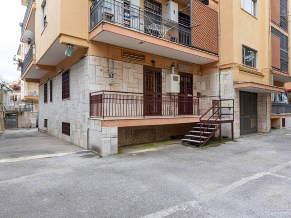 appartamento in vendita a Pozzuoli in zona Solfatara