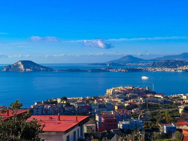 appartamento in vendita a Pozzuoli