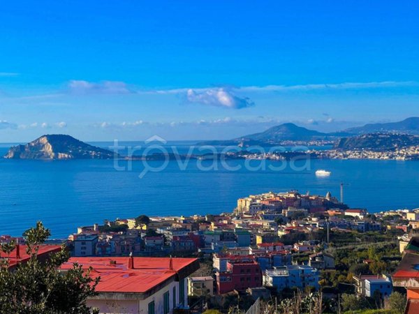 appartamento in vendita a Pozzuoli