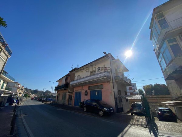 appartamento in vendita a Pozzuoli in zona Arco Felice
