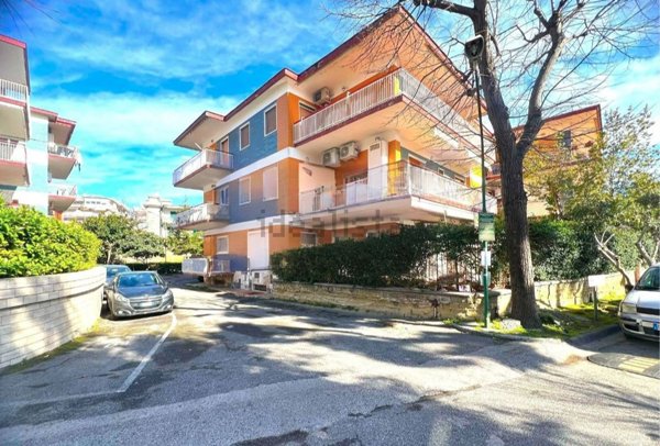 appartamento in vendita a Pozzuoli in zona Arco Felice