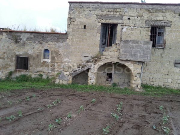 terreno agricolo in vendita a Pozzuoli