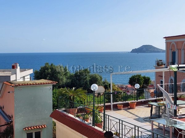 appartamento in vendita a Pozzuoli