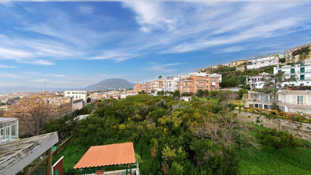 casa indipendente in vendita a Pozzuoli in zona Solfatara