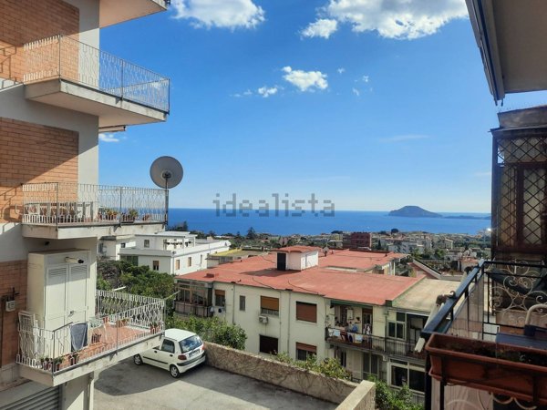 appartamento in vendita a Pozzuoli in zona Solfatara