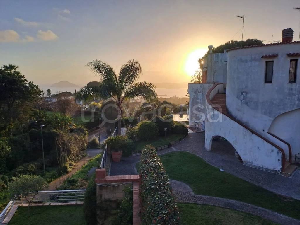 appartamento in vendita a Pozzuoli