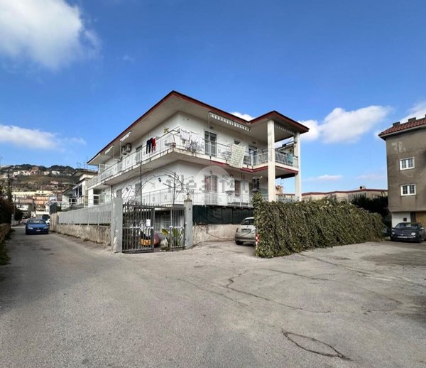 appartamento in vendita a Pozzuoli in zona Pisciarelli