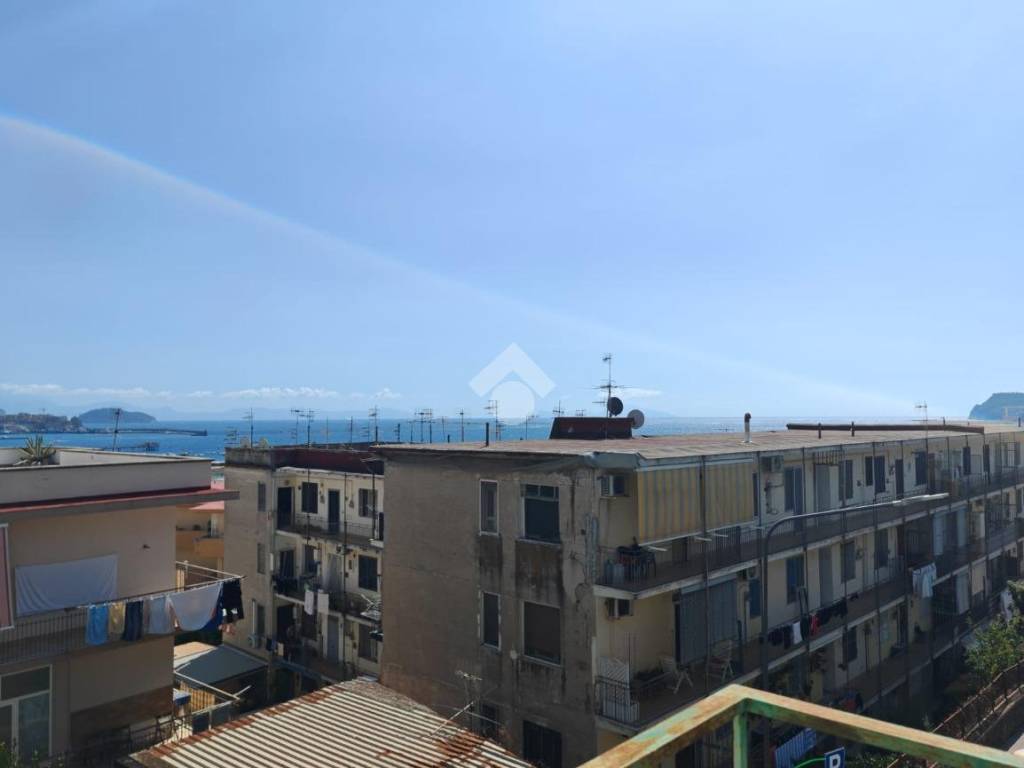 appartamento in vendita a Pozzuoli in zona Arco Felice