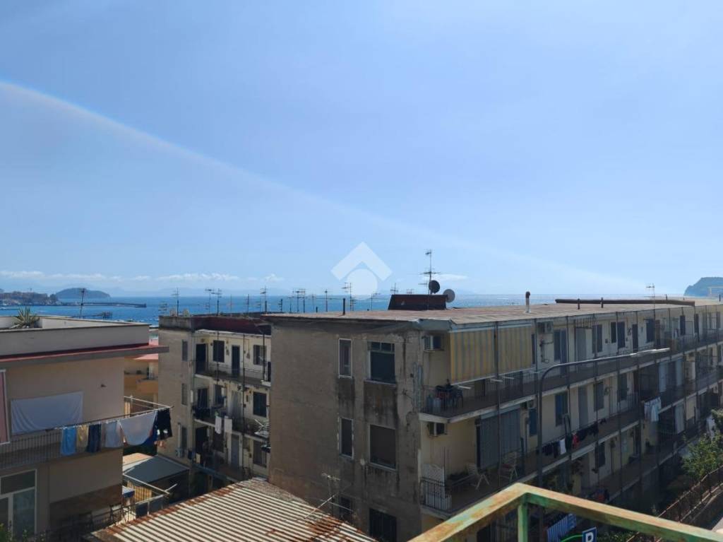appartamento in vendita a Pozzuoli in zona Arco Felice