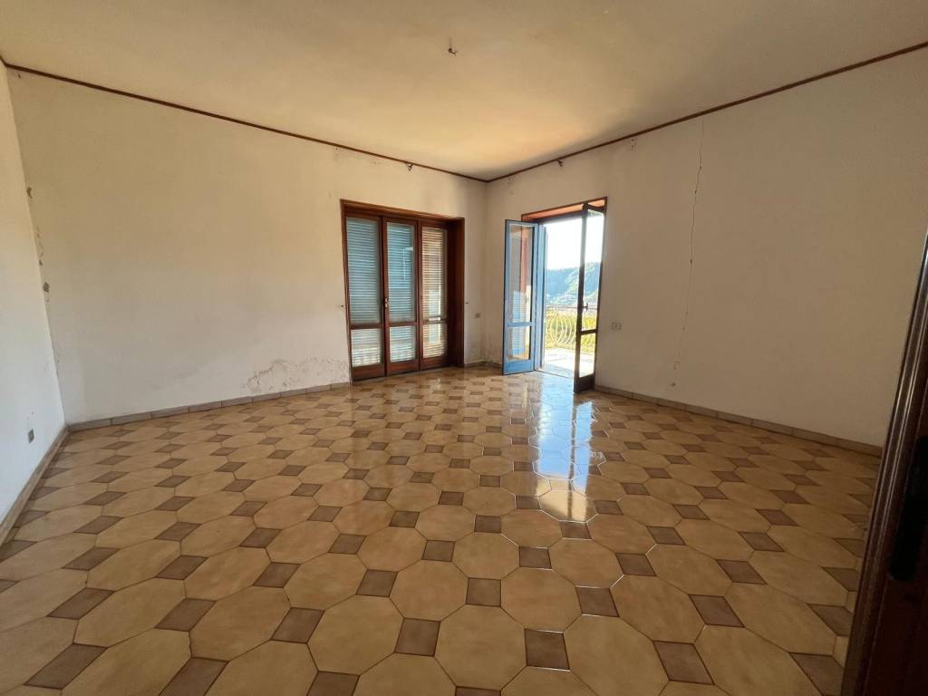 appartamento in vendita a Pozzuoli in zona Pisciarelli