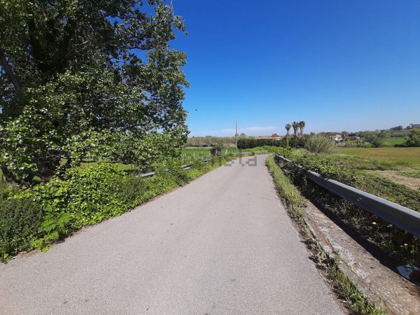 terreno agricolo in vendita a Pozzuoli in zona Licola Lido