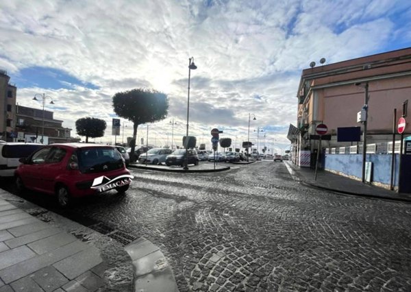 appartamento in vendita a Pozzuoli in zona Solfatara