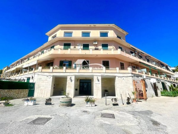 appartamento in vendita a Pozzuoli in zona Arco Felice