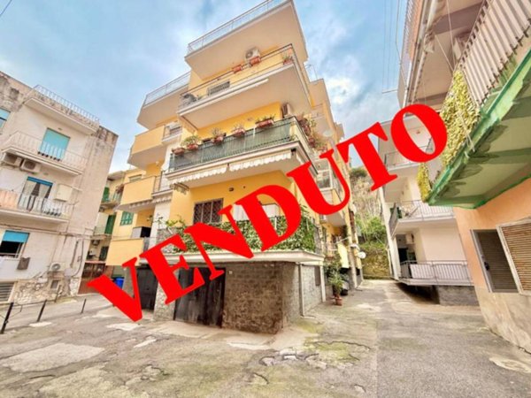 appartamento in vendita a Pozzuoli