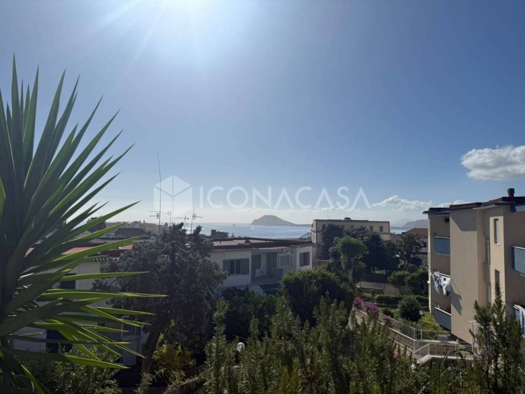 appartamento in vendita a Pozzuoli