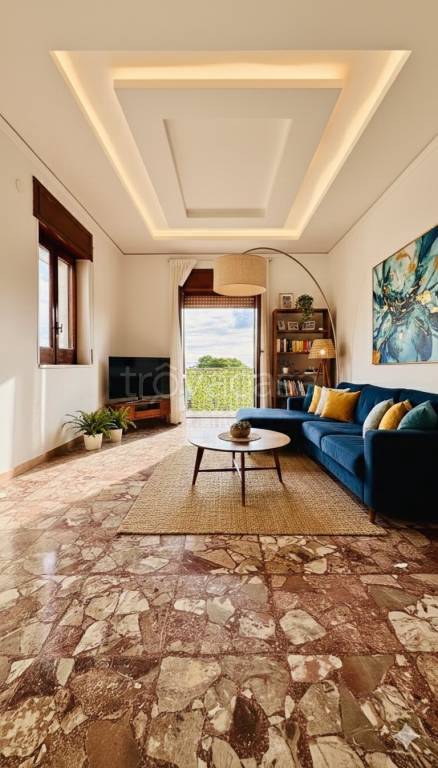 appartamento in vendita a Pozzuoli in zona Solfatara