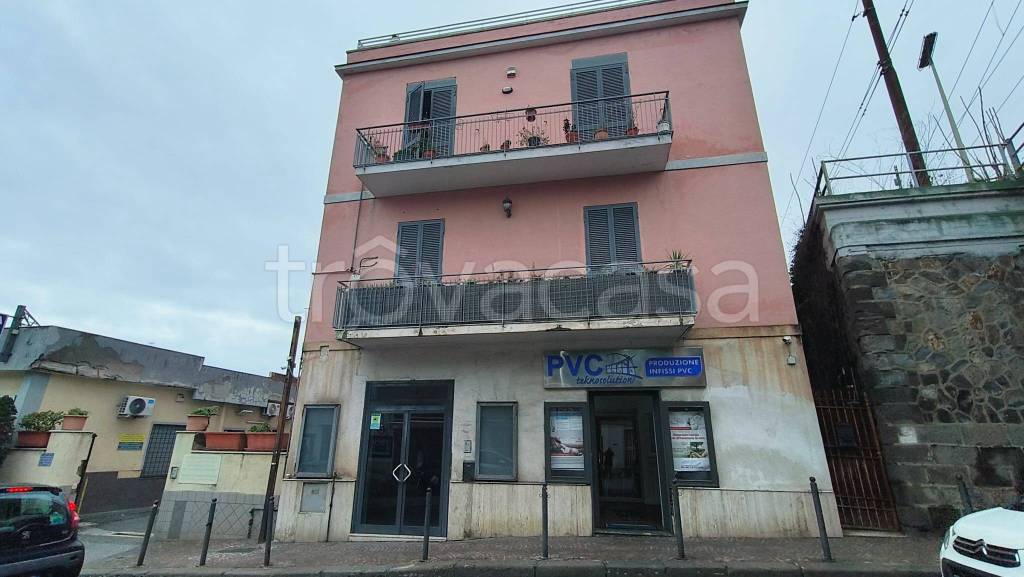 appartamento in vendita a Pozzuoli in zona Solfatara