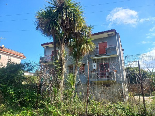 appartamento in vendita a Pozzuoli in zona Monterusciello