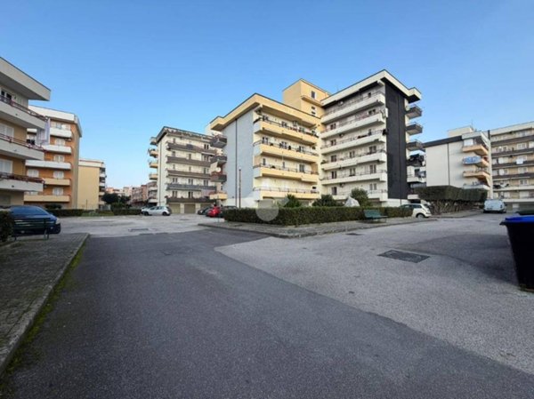 appartamento in vendita a Pozzuoli in zona Monterusciello