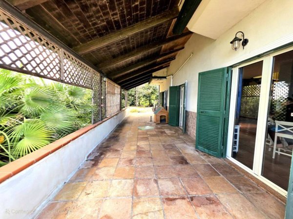 casa indipendente in vendita a Pozzuoli