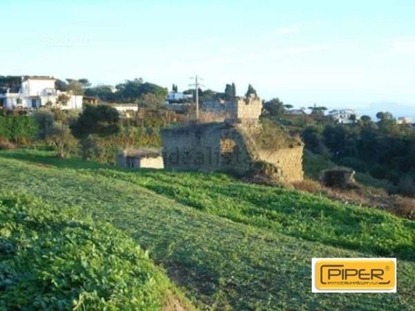 casale in vendita a Pozzuoli