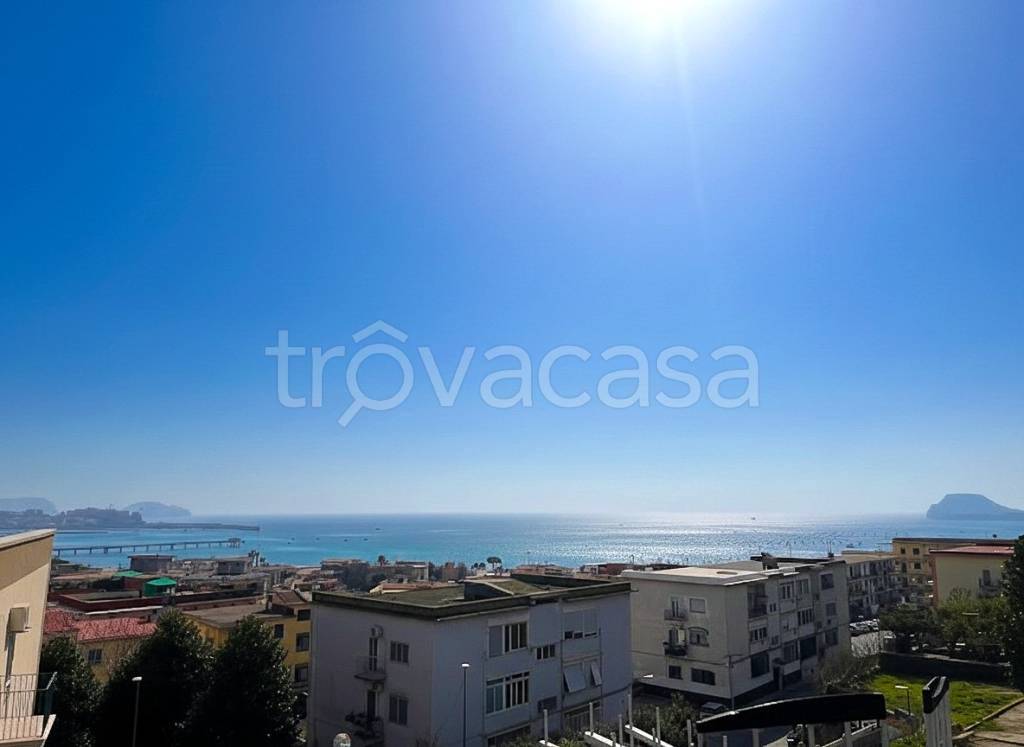 appartamento in vendita a Pozzuoli in zona Arco Felice