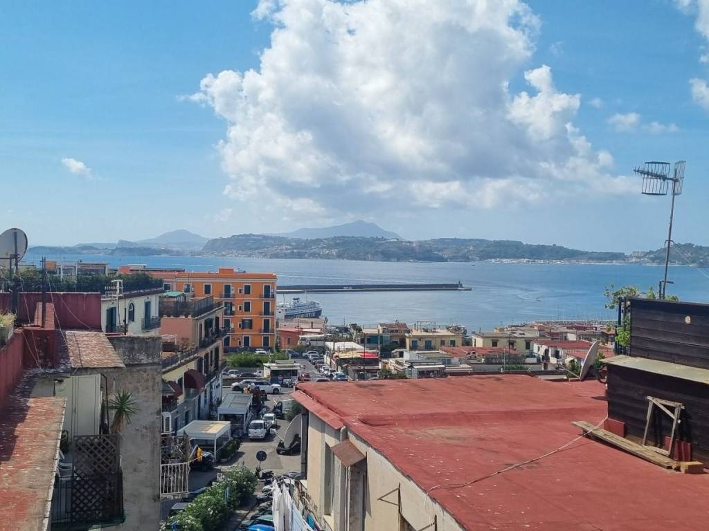 appartamento in vendita a Pozzuoli