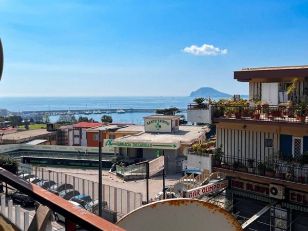 appartamento in vendita a Pozzuoli