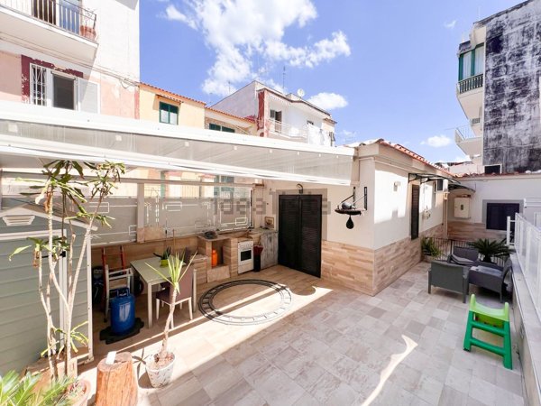 appartamento in vendita a Pozzuoli in zona Arco Felice