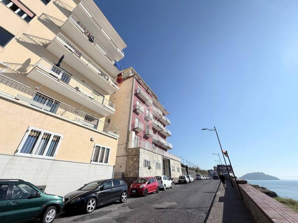 appartamento in vendita a Pozzuoli