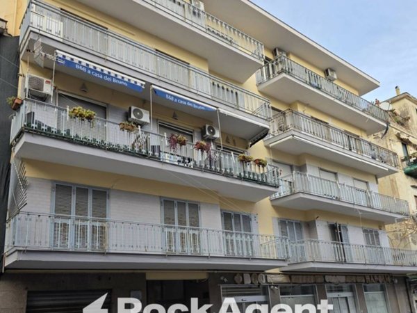 ufficio in vendita a Pozzuoli