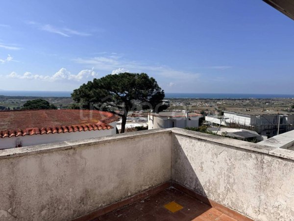 appartamento in vendita a Pozzuoli in zona Licola Lido